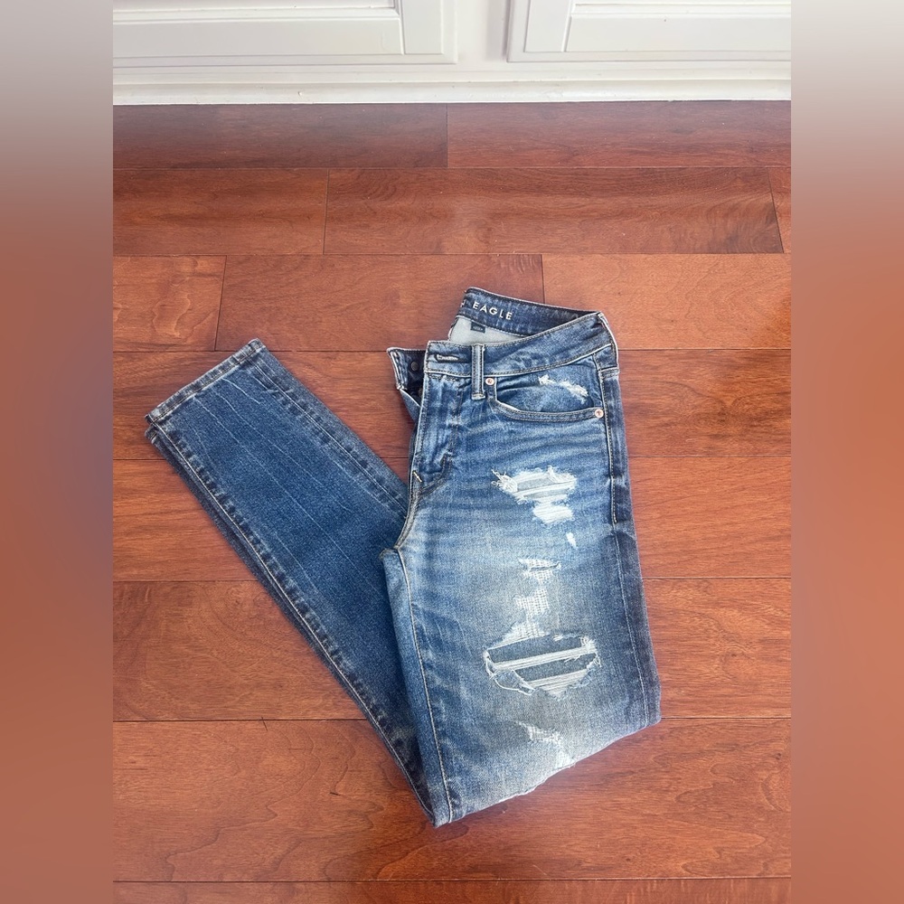 American Eagle Outfitters men’s 28x30 Airflex+ patched distressed jeans